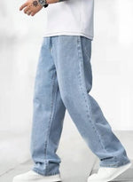 Load image into Gallery viewer, Men&#39;s Loose Fit Mid Rise Light Blue Jeans
