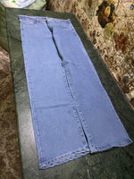 Load image into Gallery viewer, Men&#39;s Loose Fit Mid Rise Light Blue Jeans
